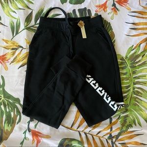 Victoria’s secrets pink